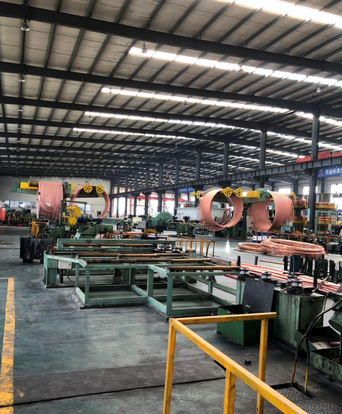 銅管生產(chǎn)現場(chǎng)